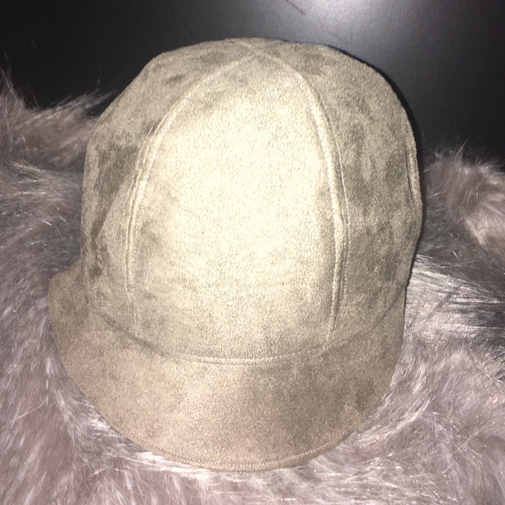 ⚜️Charming Felt Riding Hat⚜️
